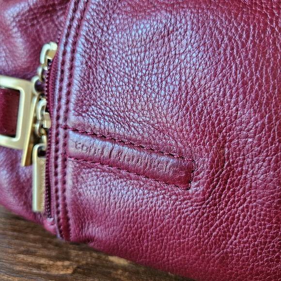 Stone Mountain Burgundy Red Pebbled Leather Hobo Shoulder Bag Purse Pockets Gold - Picture 2 of 7